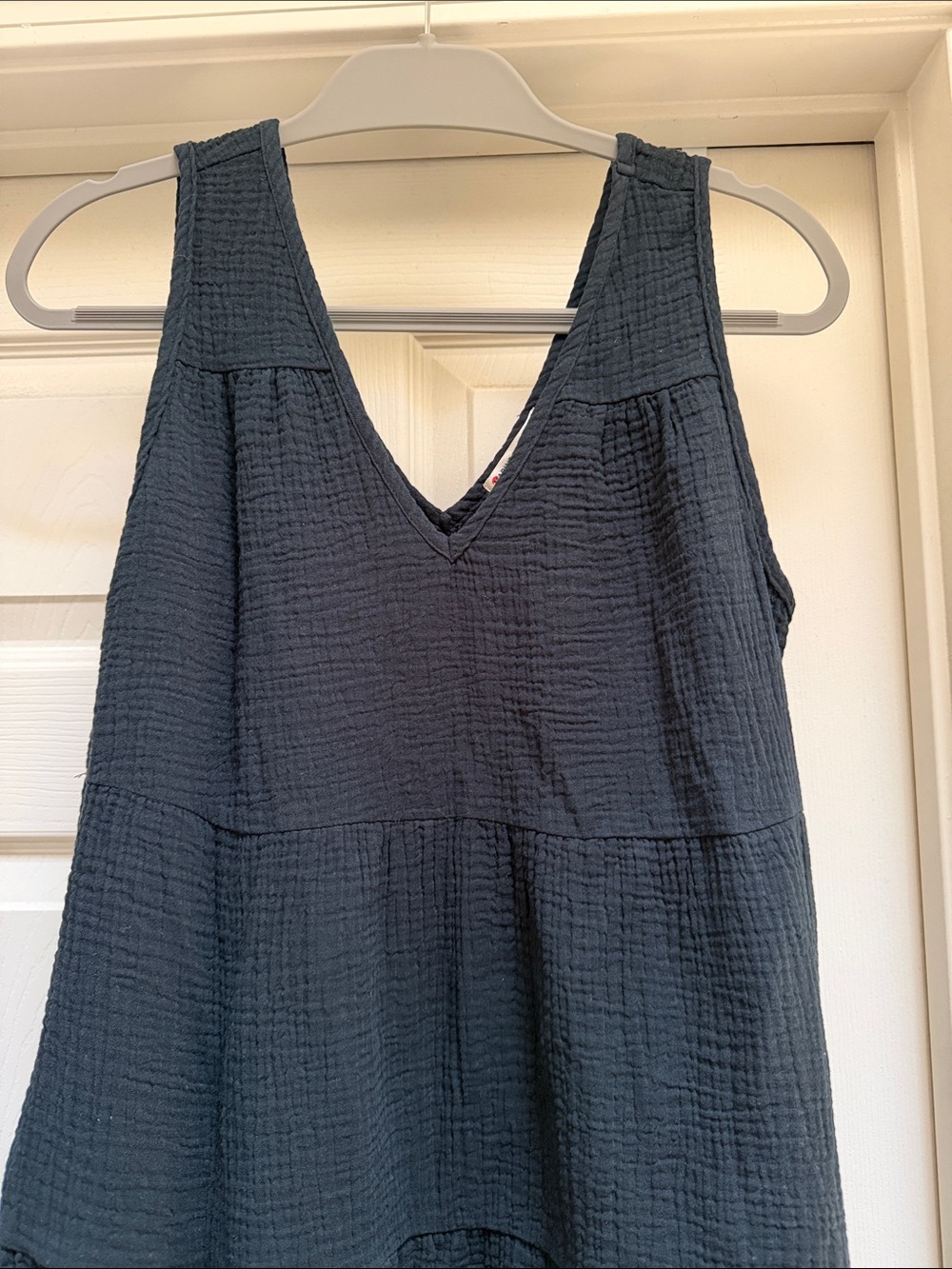 Marine Layer Black Sleeveless V-Neck Tiered Maxi Dress size medium - Picture 2 of 7